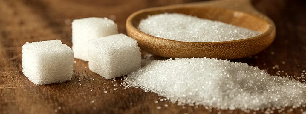 Cukr může způsobovat nepříjemné alergie.