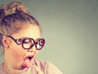 Nepříjemná chuť v ústech může mít 9 příčin.